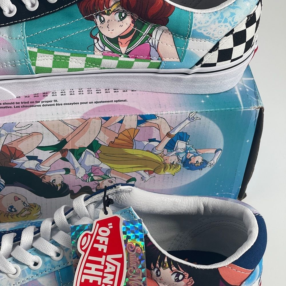 Vans Old Skool Pretty Guardians Sailor Moon Sneakers Brand New With Tags - Picture 3 of 15